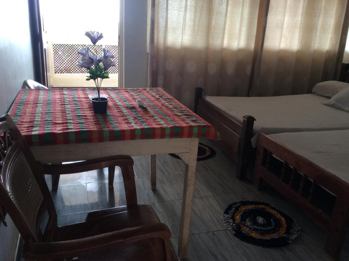 New Rest House Sea View Hotel 尼甘布 外观 照片
